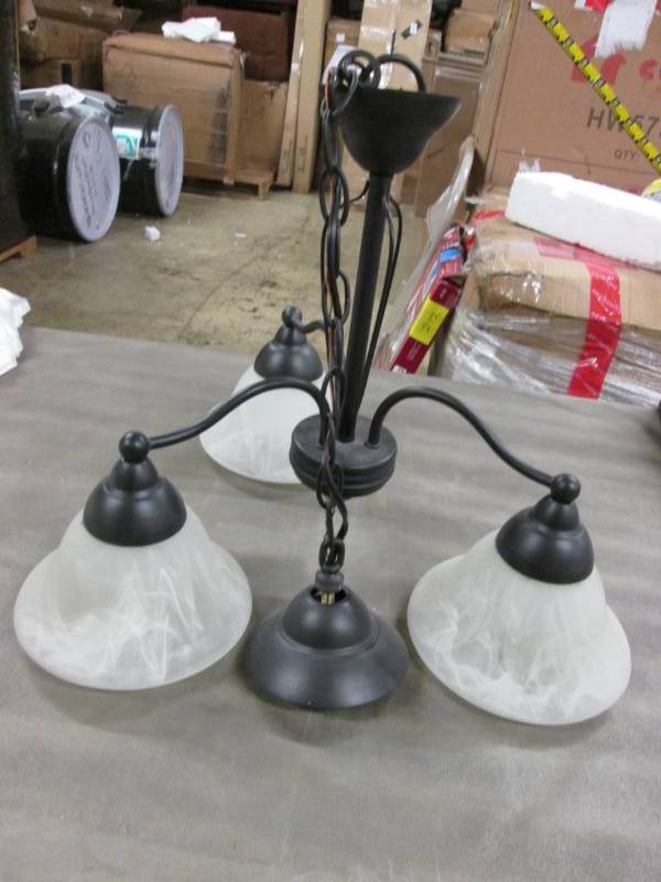 lot 21 image: 3 Light Chandelier...