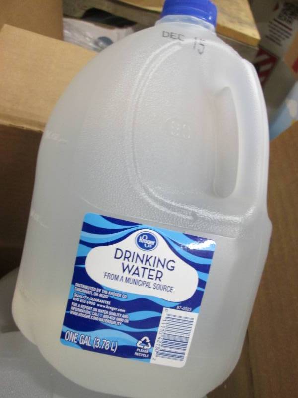 lot 35 image: 3 Cases of 4 Gallons Kroger Drinkin...