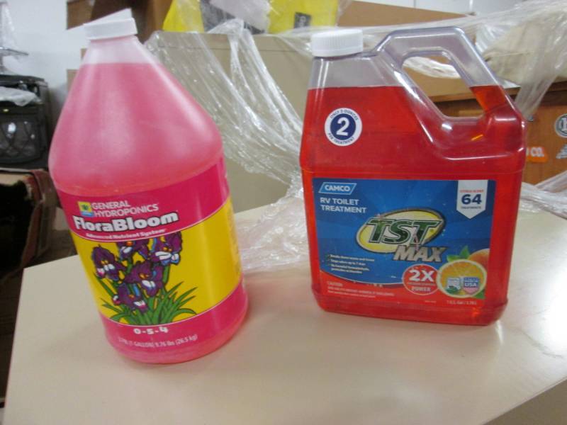 lot 51 image: 3 Gallons TST max RV Toilet Treatme...