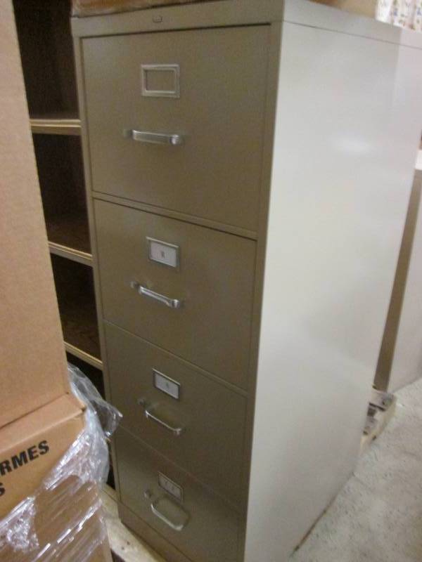 lot 53 image: 4 Drawer Metal Filing Cabinet...
