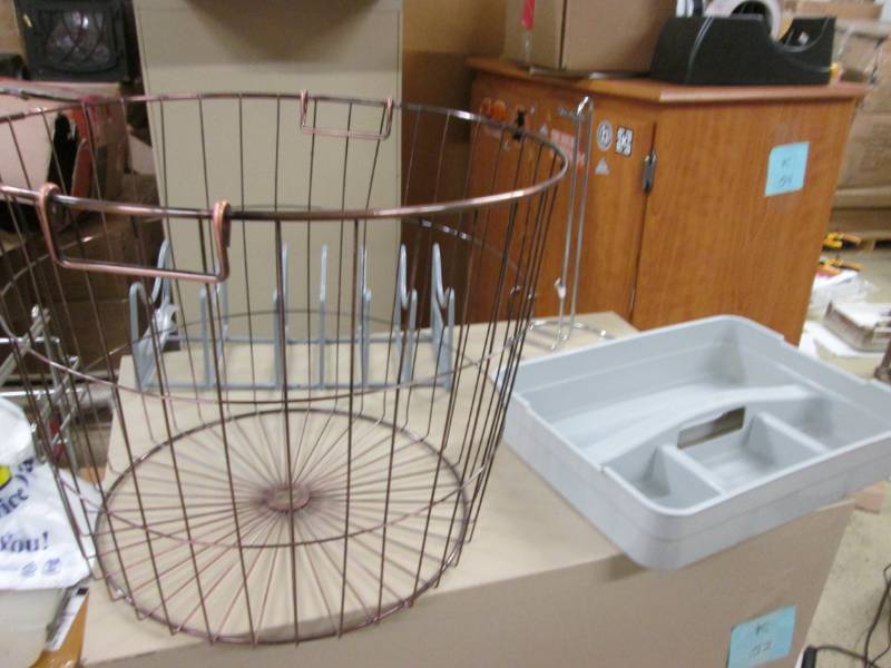 lot 96 image: Plastic Caddy, Metal Basket, Towel ...