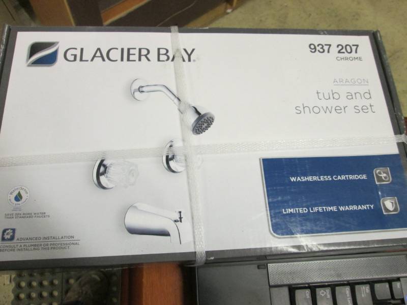 lot 126 image: Glacier Bay Aragon 2-Handle 1-Spray...