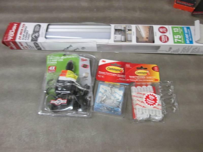lot 208 image: Under cabinet LED Light, Car Cord A...