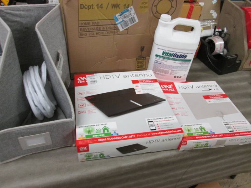 lot 216 image: 2 HDTV Antennas, Disinfectant, Maga...