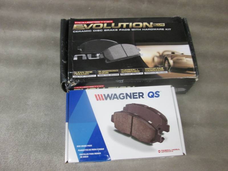 lot 284 image: 2 Sets Disc Brake Pads...
