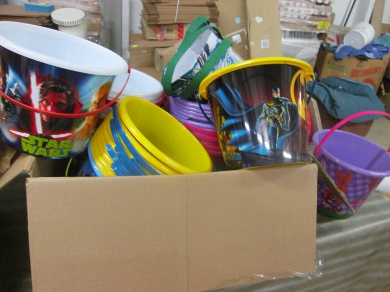 lot 301 image: Large Lot Assorted Character Bucket...