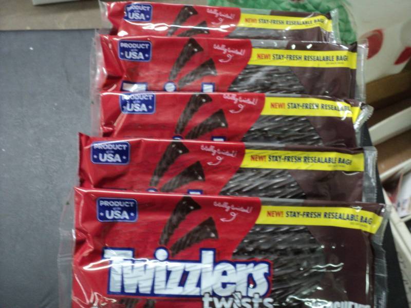 5 Twizzlers Twists- Hersheys Choco...