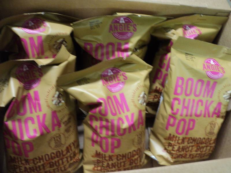 6 Bags Boom Chick A Pop Milk Chocol...