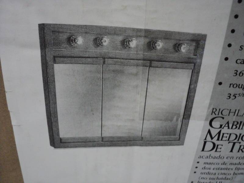 Design House Lighted Tri-View Mediu...