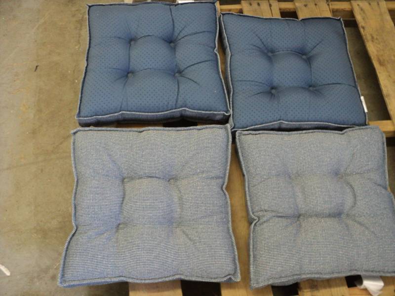 4- 16 square reversible patio chai...