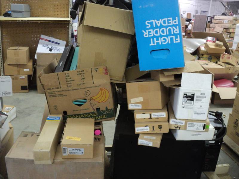 Pallet of Electronics, some good, s...