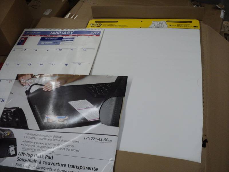 2 - 3M Post It Easel Pads, 2019 Cal...