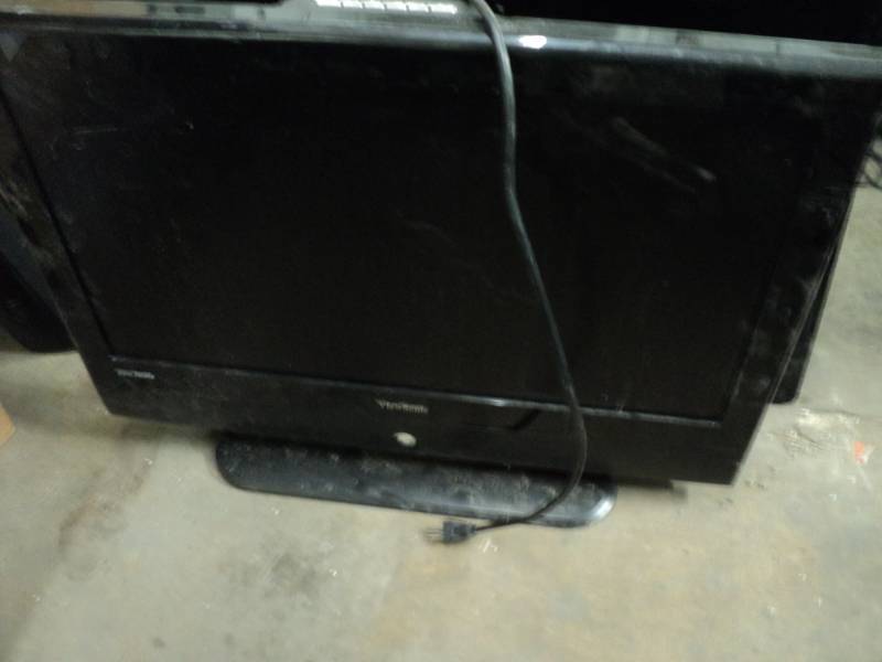 32 ViewSonic TV Powers On...