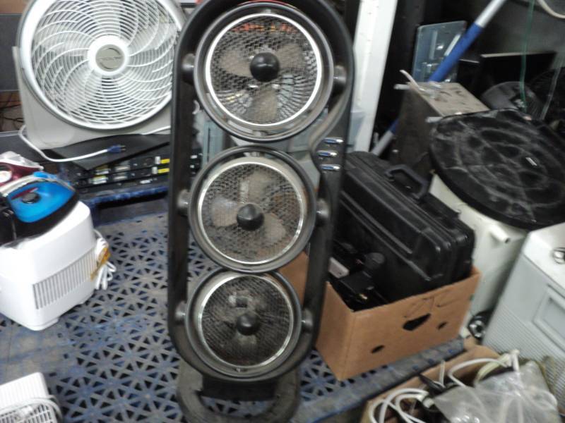 Honeywell 3 Tier Fan Powers On...