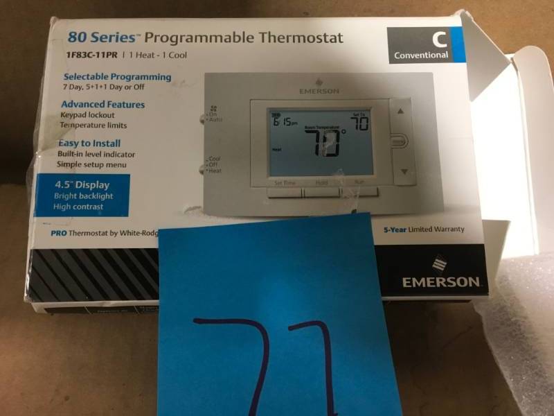 EMERSON 80 SERIES SINGLE STAGE PROGRAMMABLE THERMOSTAT, 4.5 IN. DISPLAY, 1 HEAT in good condition