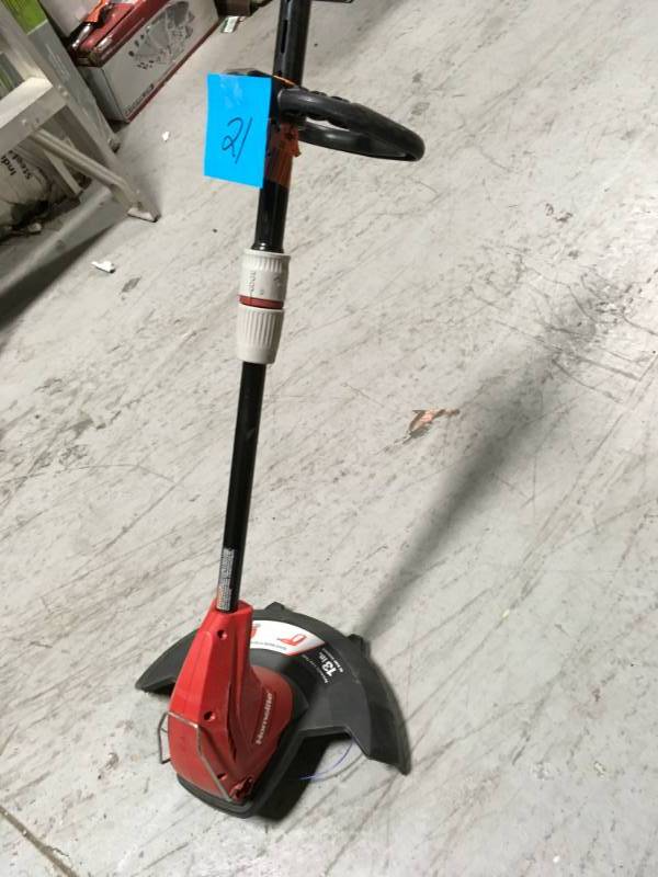 Homelite 13 in. 4 Amp Straight Electric String Trimmer in good condition