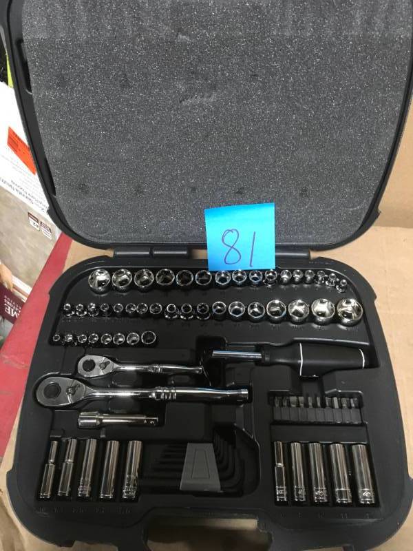 Husky Mechanics Tool Set (92-Piece) in good condition