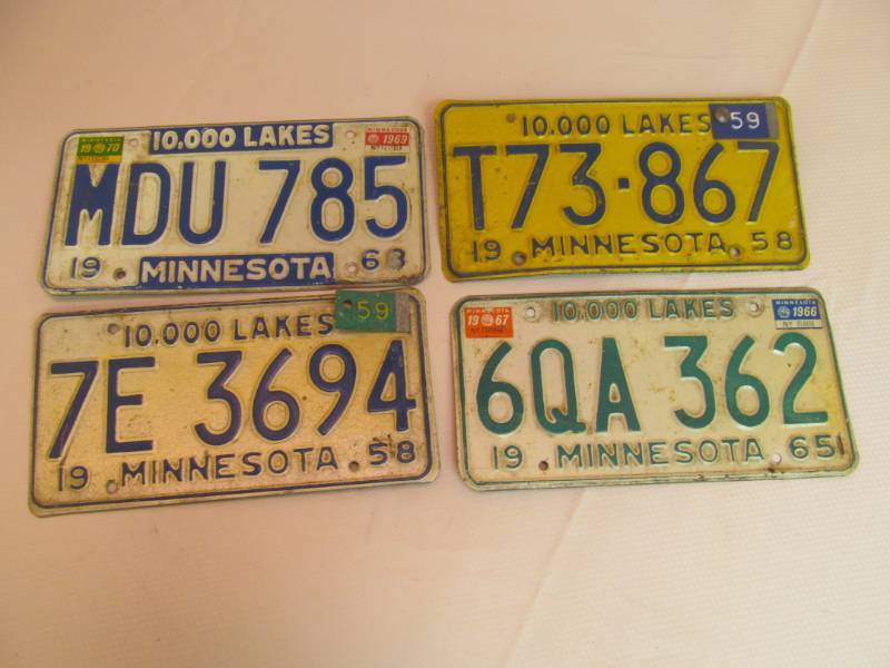 lot 12 image: vintage Minnesota license plates