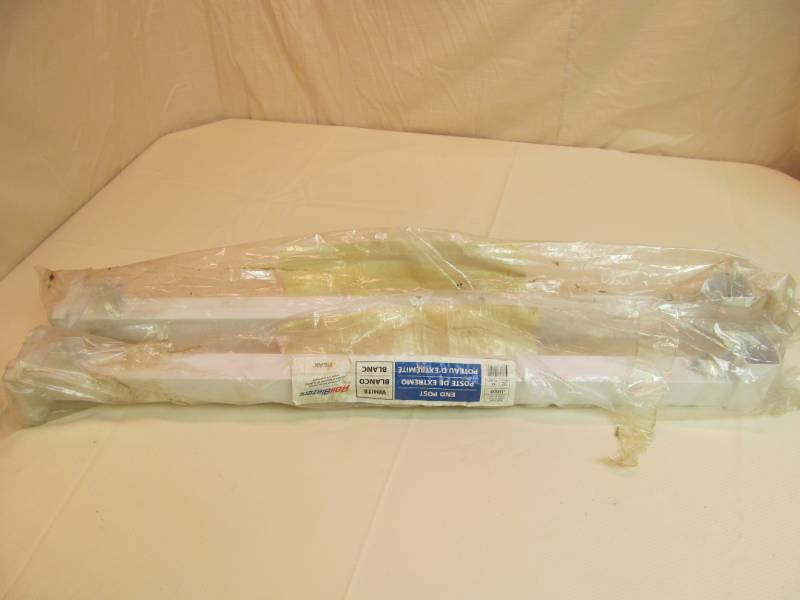 lot 24 image: metal fence end posts
