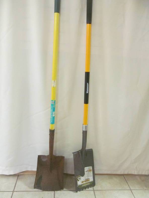 lot 38 image: spades