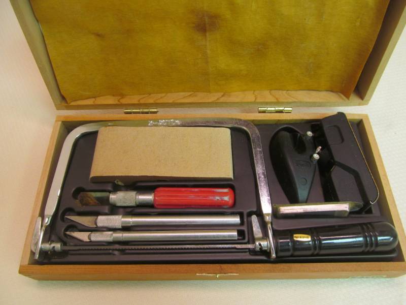 lot 54 image: X-Auto craft tool set