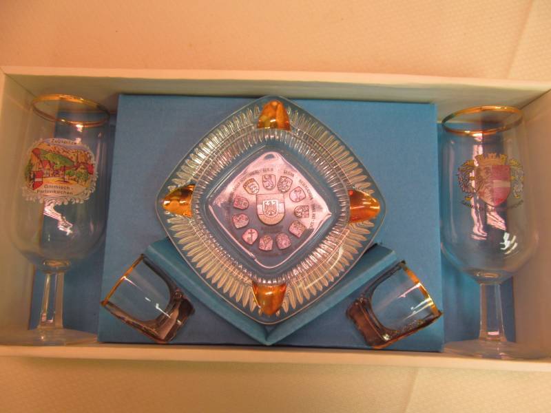 lot 58 image: shot glasses, stemmed glasses, ashtray