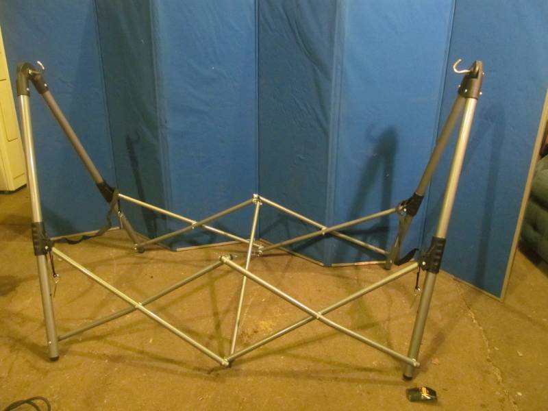 lot 70 image: Gear guide hammock frames