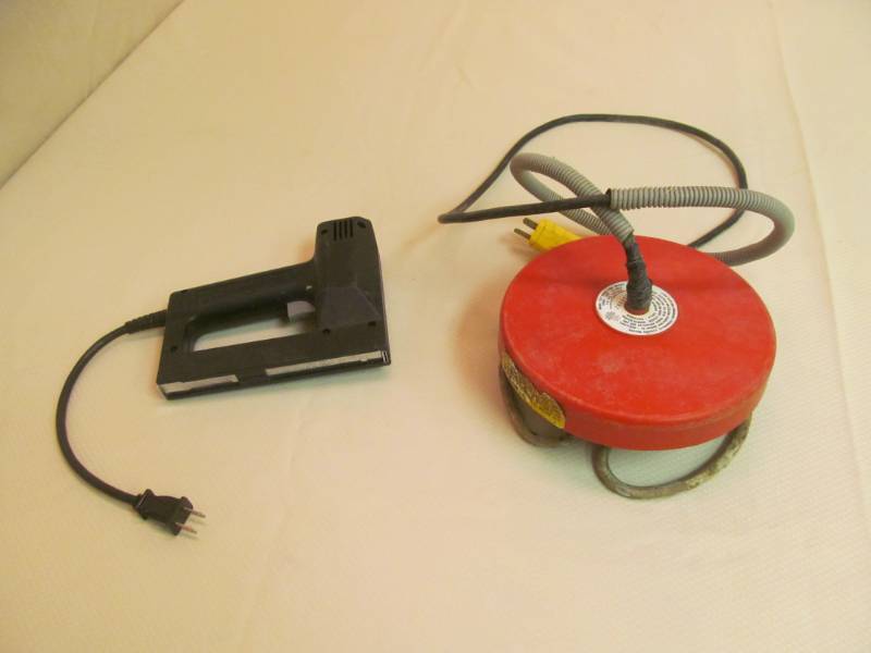 lot 88 image: deicer, stapler