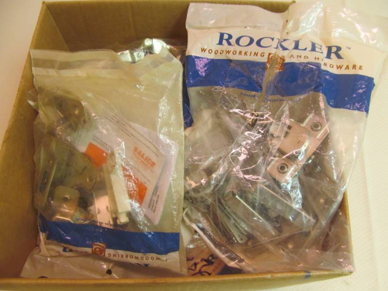 lot 127 image: hinges