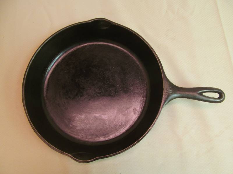 lot 136 image: Cast Iron Fry Pan