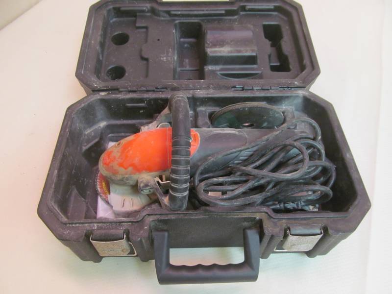 lot 147 image: Coleman Angle Grinder