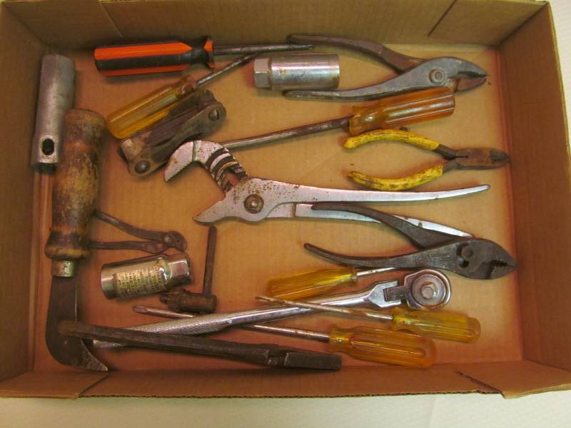 lot 159 image: Tools- Pliers, Ratchet, Screwdrivers
