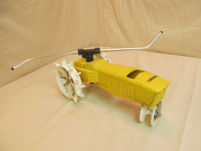 lot 198 image: Nelsen Lawn Tractor Sprinkler