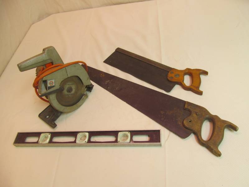 lot 207 image: Circular Saw, Handheld Saws