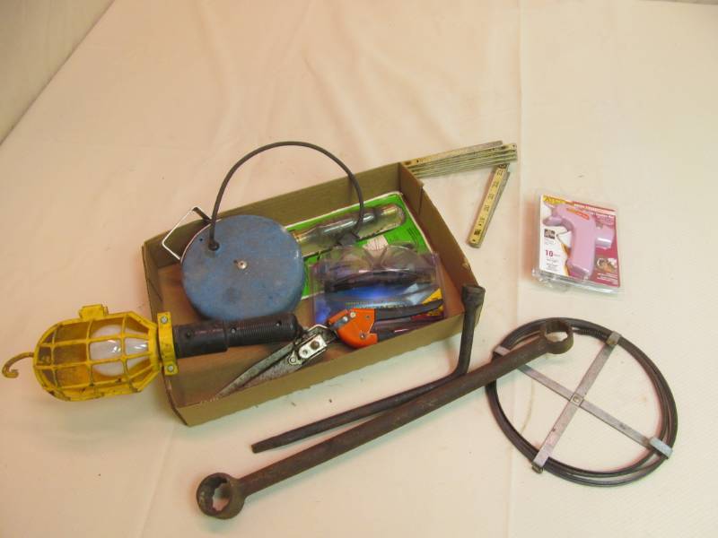 lot 209 image: Plumbers Snake, Light, W