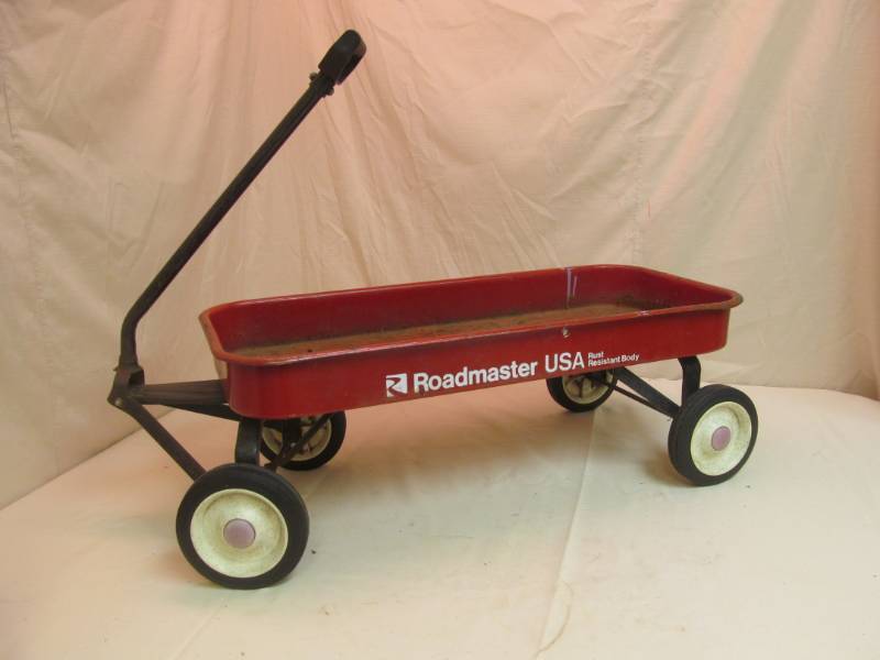 lot 217 image: Road Master USA Wagon