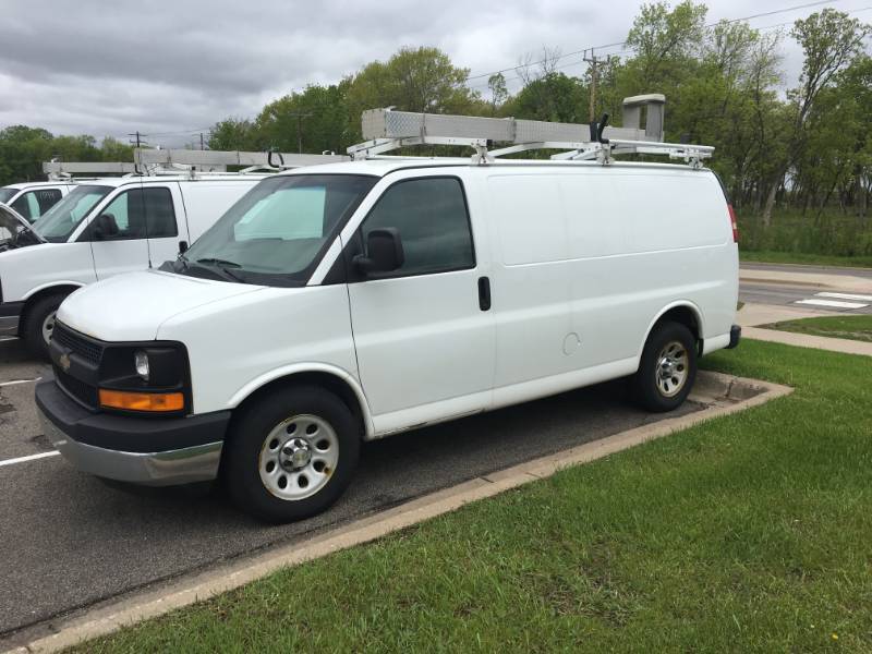 2012 CHEVY EXPRESS 1500 VAN - 4.3 L - VORTEC -  POWER LOCKS - PRIME DESIGN LADDER RACK - TOOL STORAGE - (#1603)