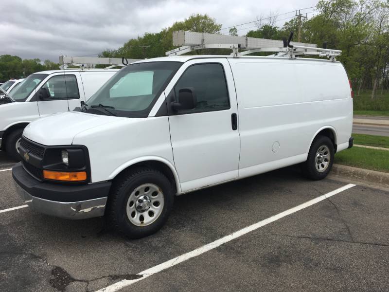 2012 CHEVY EXPRESS 1500 VAN - 4.3 L - VORTEC -  POWER LOCKS - PRIME DESIGN LADDER RACK - TOOL STORAGE - (#1608)