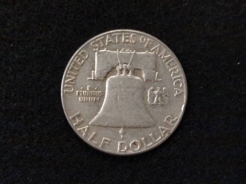 lot 132 image: 1952 Franklin Silver Half Dollar...
