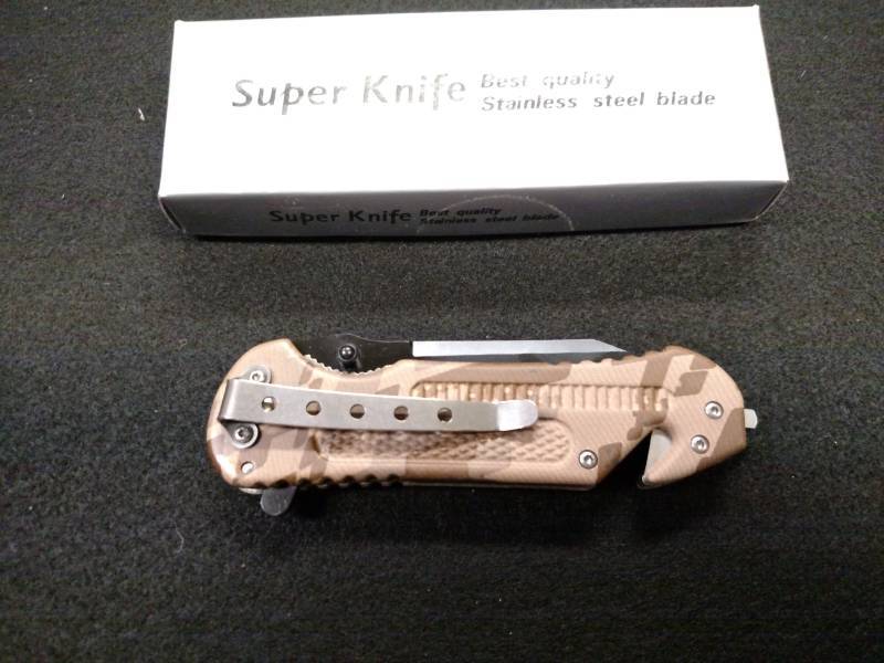 lot 194 image: Super Knife Lock Blade Rescue Knife...