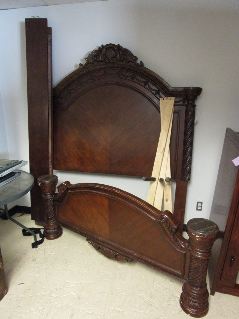 lot 608 image: ASHLEY FURNITURE QUEEN SIZE BED