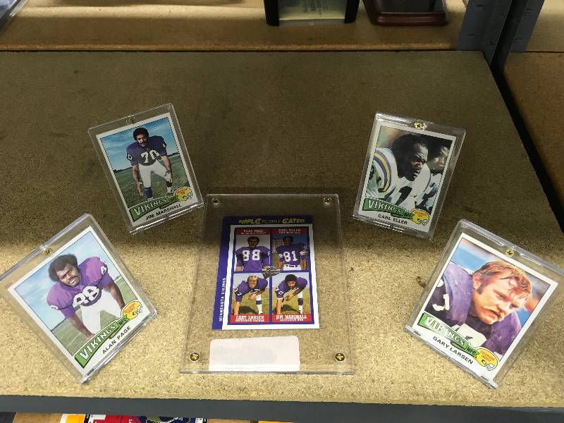 lot 518 image: Purple People Eaters Plaque & Cards 218799