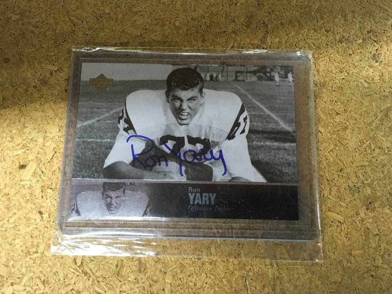 lot 521 image: Autographed Ron Yary Card