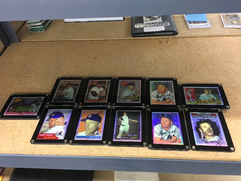 lot 533 image: 10 Holographic Mickey Mantle Card Plaques