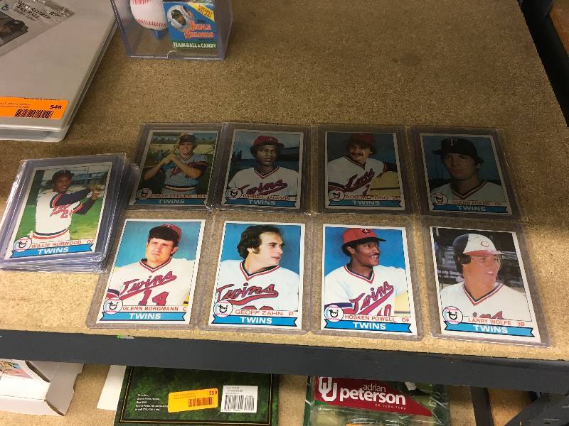 lot 546 image: Minnesota Twins Vintage Cards