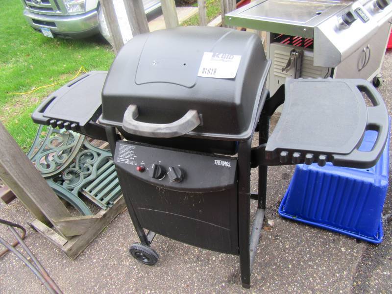 lot 22 image: Smaller, Thermos Propane Grill..