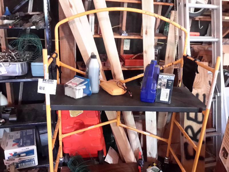 lot 5 image: Rolling scaffold..