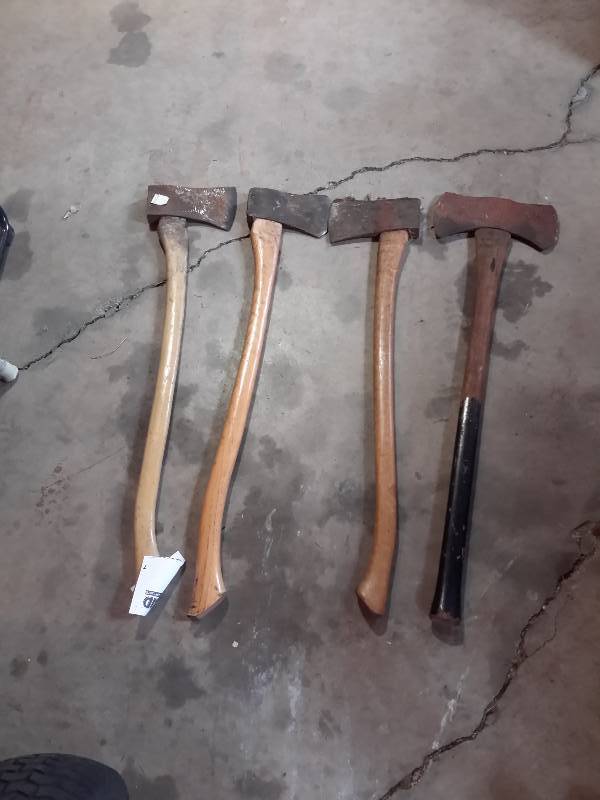 lot 7 image: 4 Axes