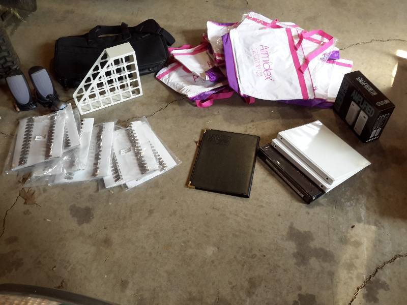 lot 167 image: Lot of office supplies and rope