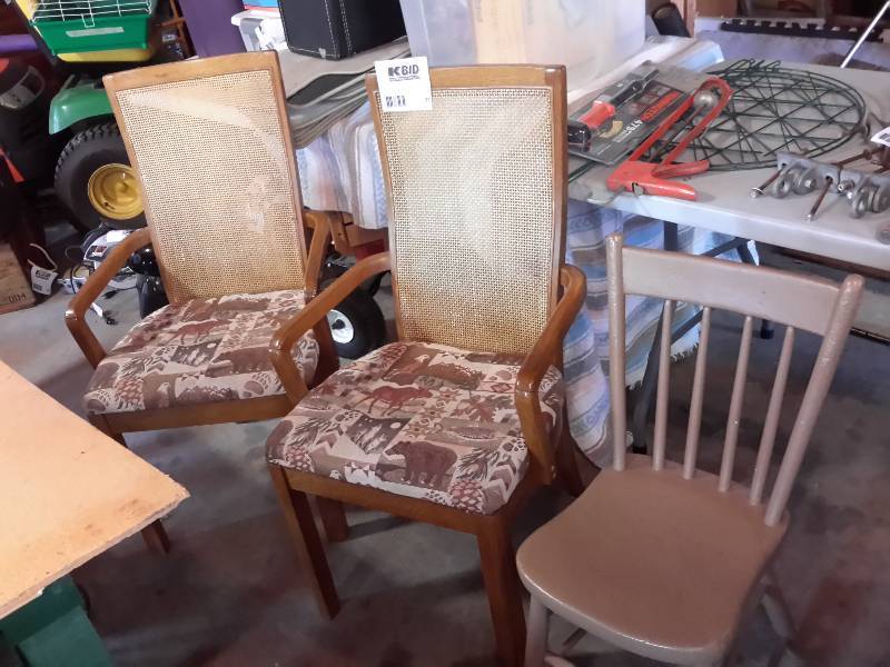 lot 37 image: 2 nice caned back upholstered seat side chairs.. One wood side chair